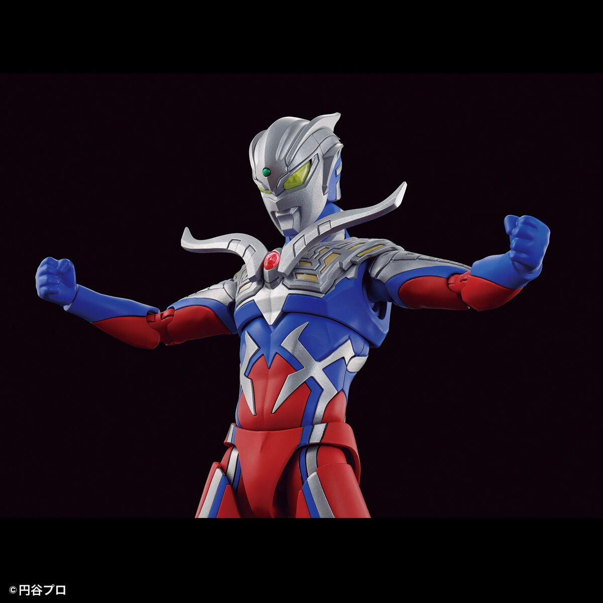 FIGURE-RISE STANDARD ULTRAMAN ZERO